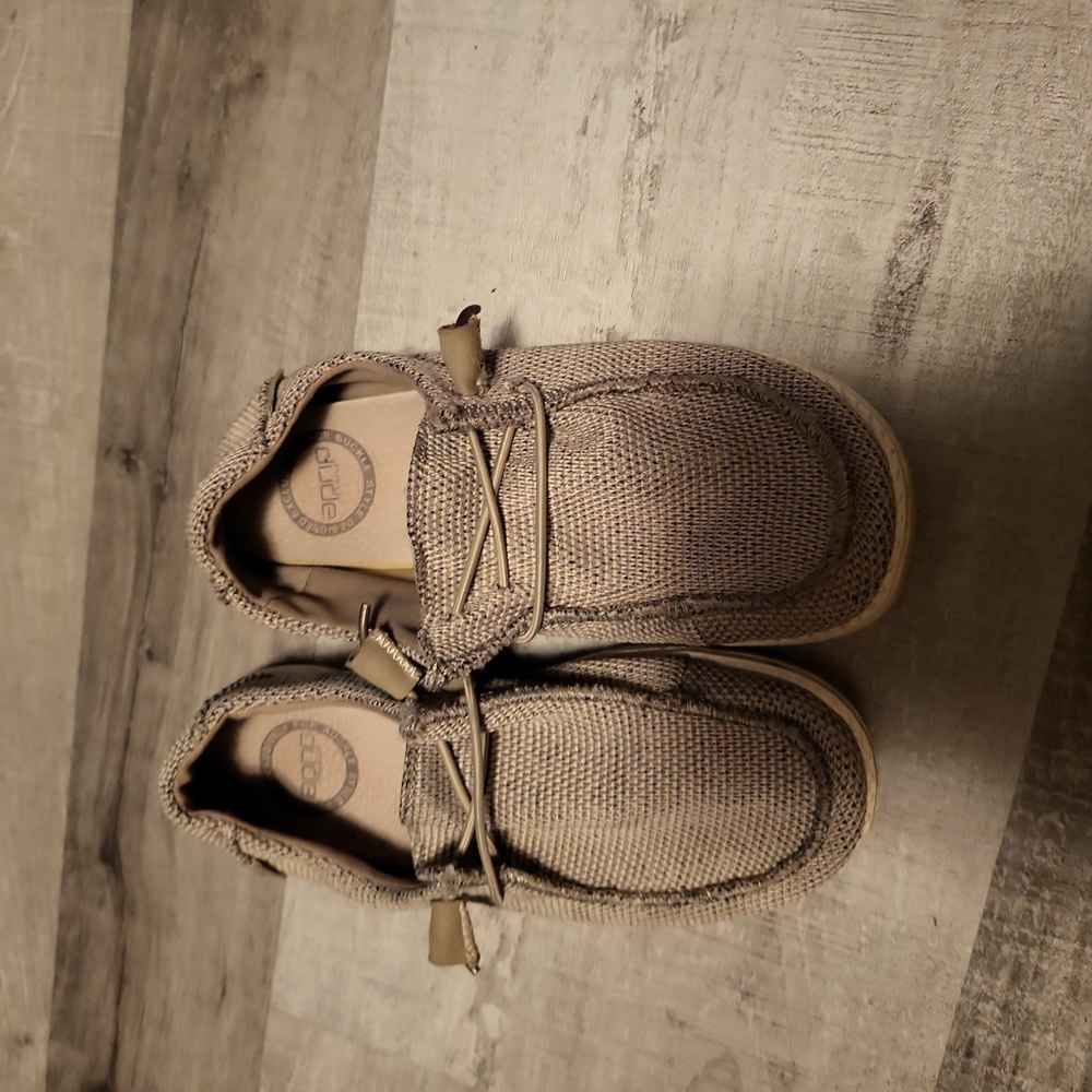 Hey dude shoes